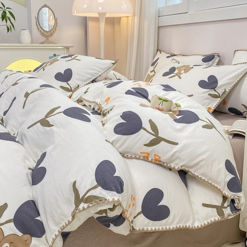 Blossom & Berry Dream Bedding Set Nature-Inspired Duvet & Pillow Set