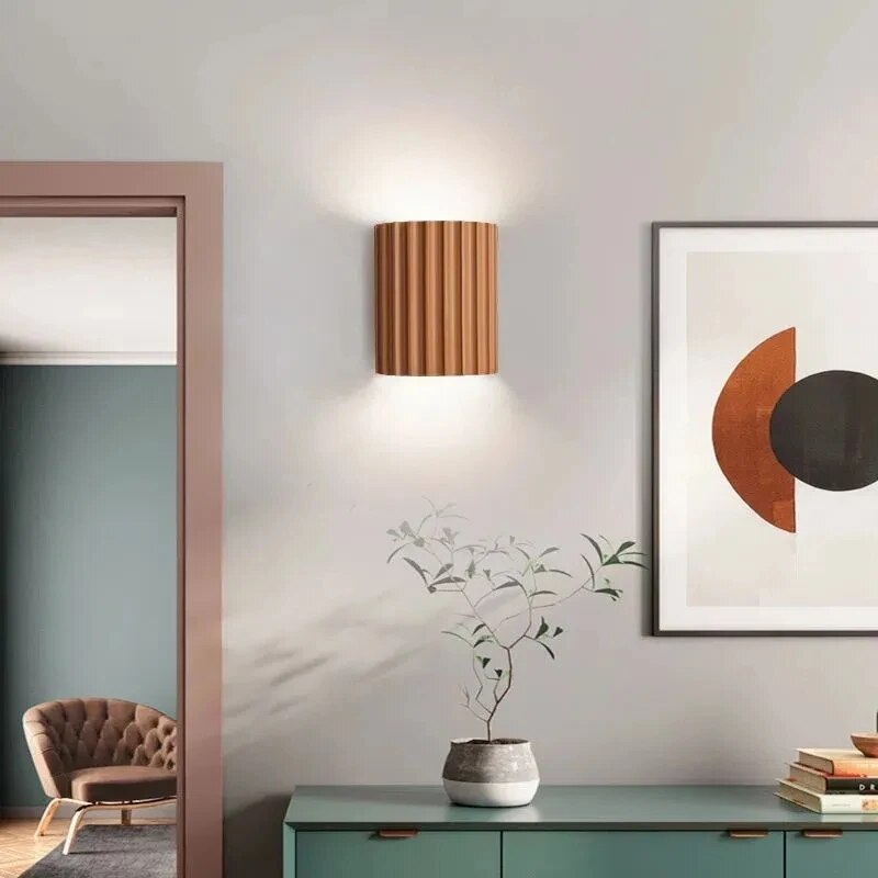 Ribbed wall lamp in Scandinavian style
