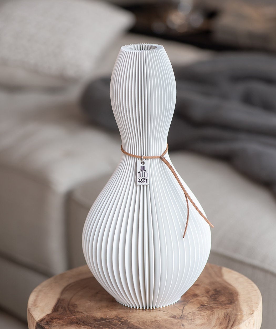 Ribbed vase with wasp waist and waterproof insert