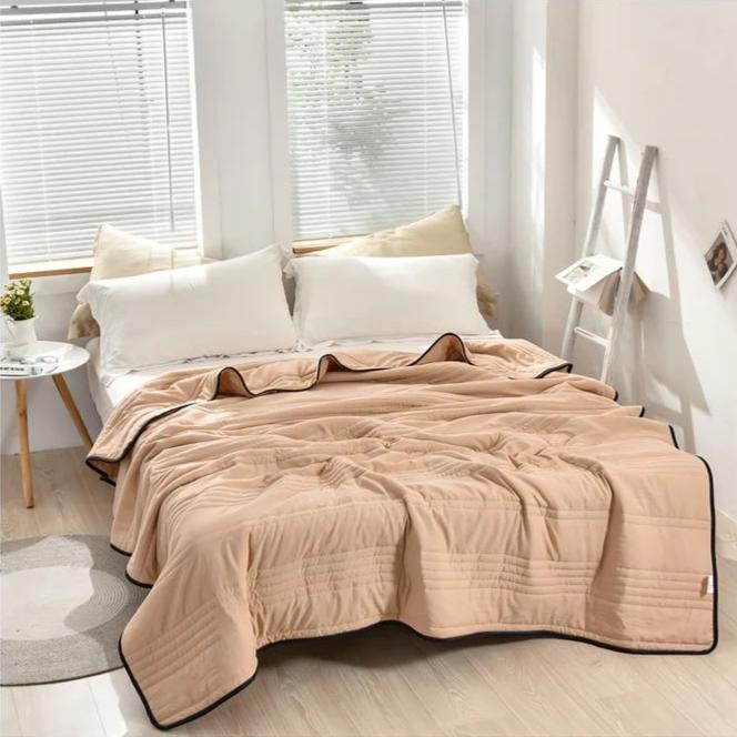 Night Breeze Blanket for Hot Sleepers – Compact Bed Throw
