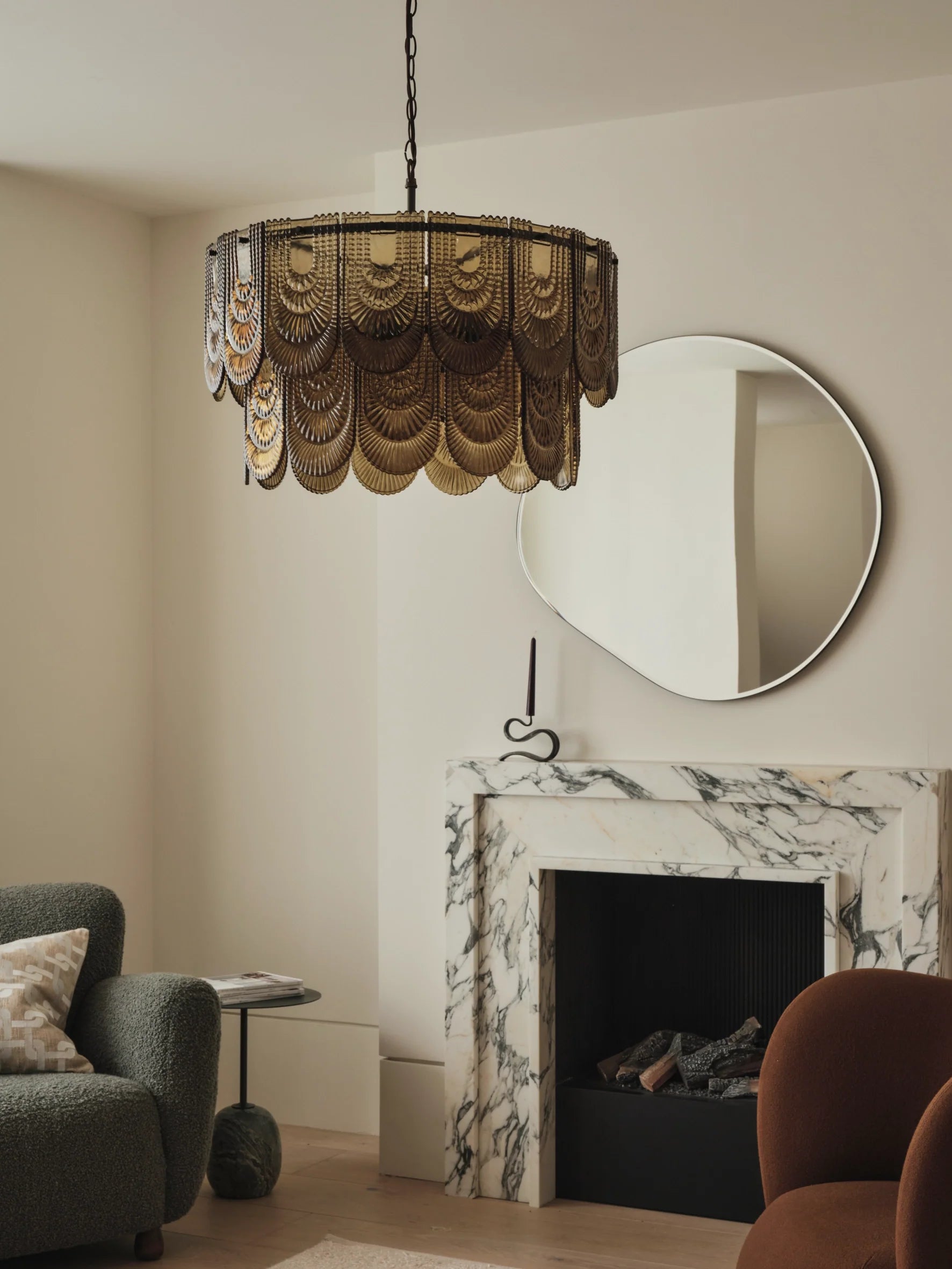 4-Light Mid-Century Retro Glass Chandeliers in Elegant Two-Tier Design