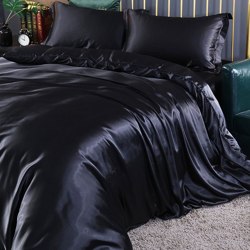 Deluxe Breathable Bedding Set 4-Piece All-Season Comfort