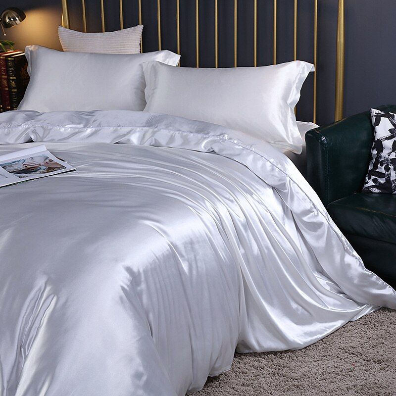 Deluxe Breathable Bedding Set 4-Piece All-Season Comfort