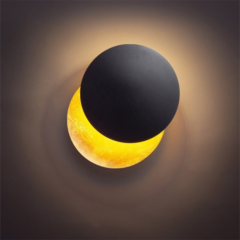 The star wall lamp – A solar eclipse in light form
