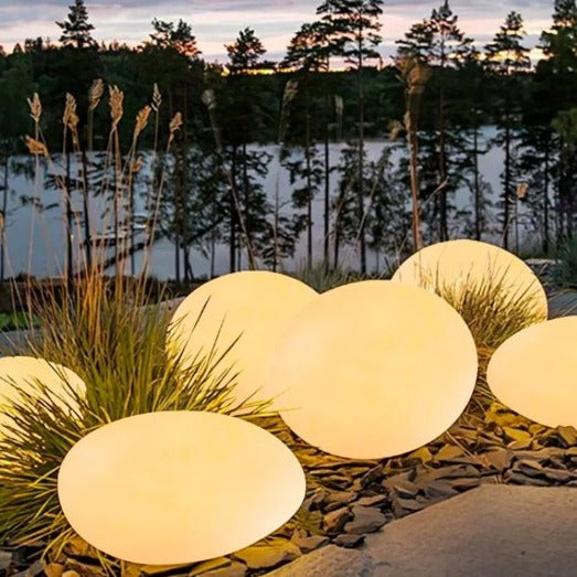 Garden Path Light with Stone Design – Weather-Resistant Outdoor LED Light