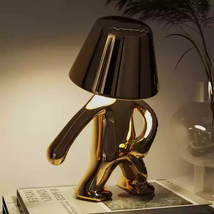 Lumofigo Sculpturale Tafellamp met Dansend Design en Glanzende Finish