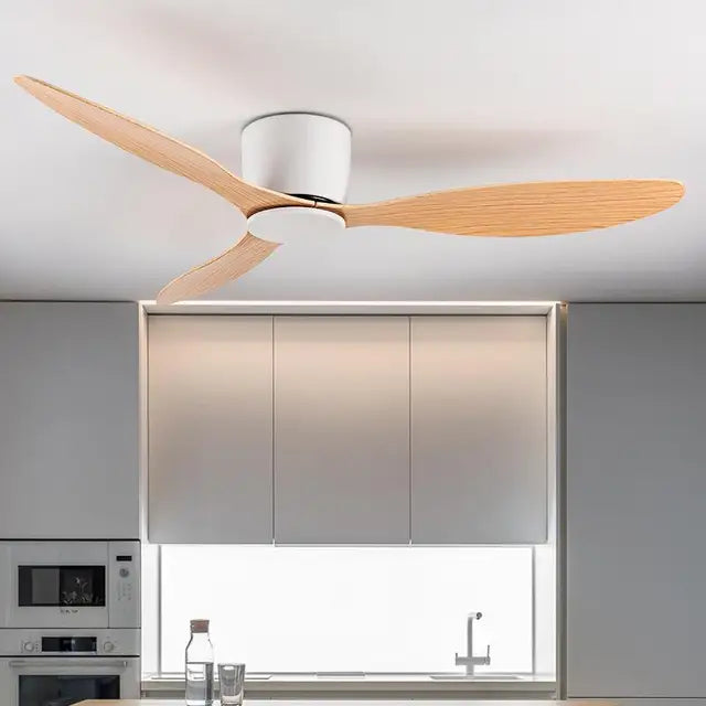 BrisaLuz Witte Houten Plafondventilator met Verlichting