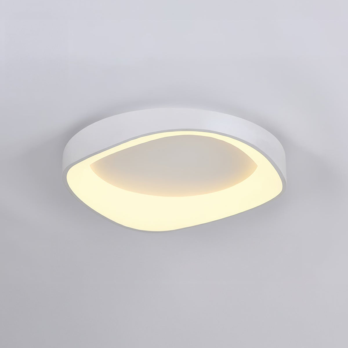 Nordic Wooden Grain Ceiling Light in Modern LED