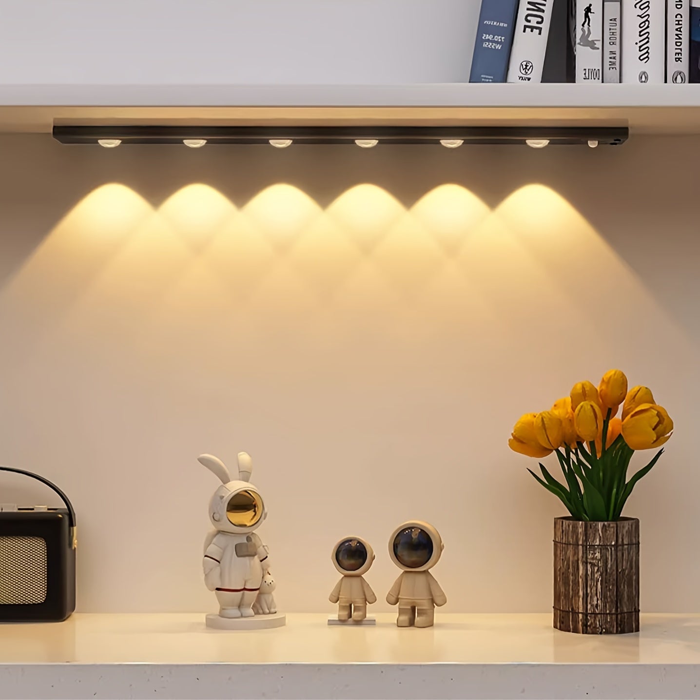 Modern LED Motion Sensor Light Wireless Rechargeable Cabinet Light with Motion Sensor