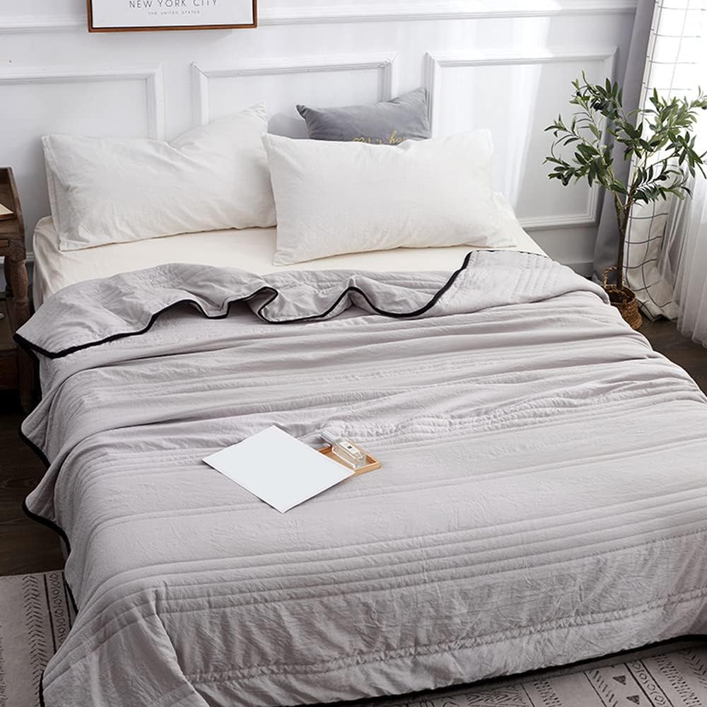 Night Breeze Blanket for Hot Sleepers – Compact Bed Throw