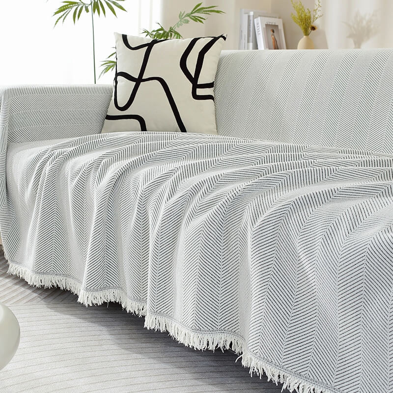 Elegant Chenille Sofa Throw Soft Herringbone Blanket with Tassels
