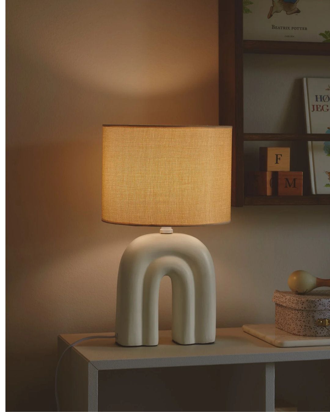 Nevel table lamp with ceramic arch and linen shade