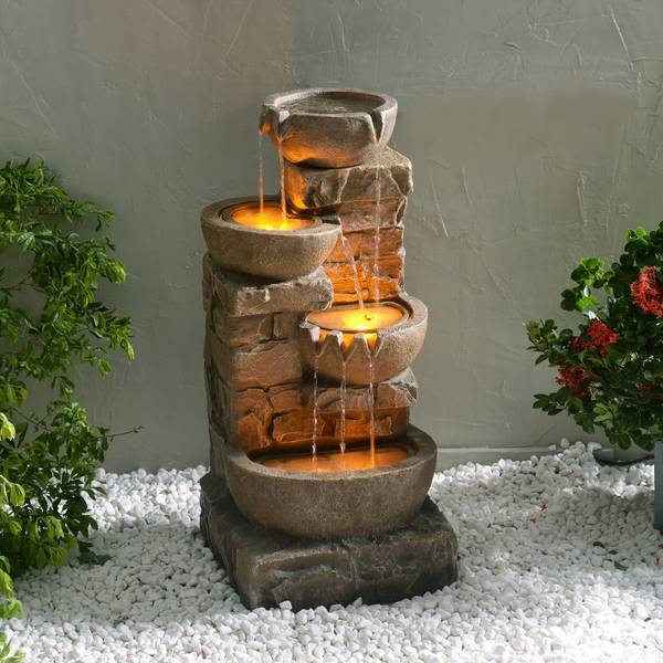 Rustiek Waterdecor met Houten Tonnen
