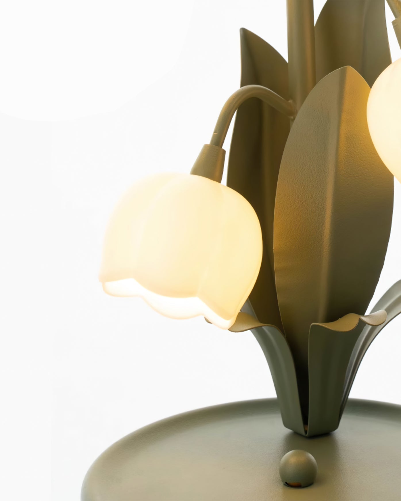 Modern Bell Orchid Table Lamp Cozy Indoor Decorative Light