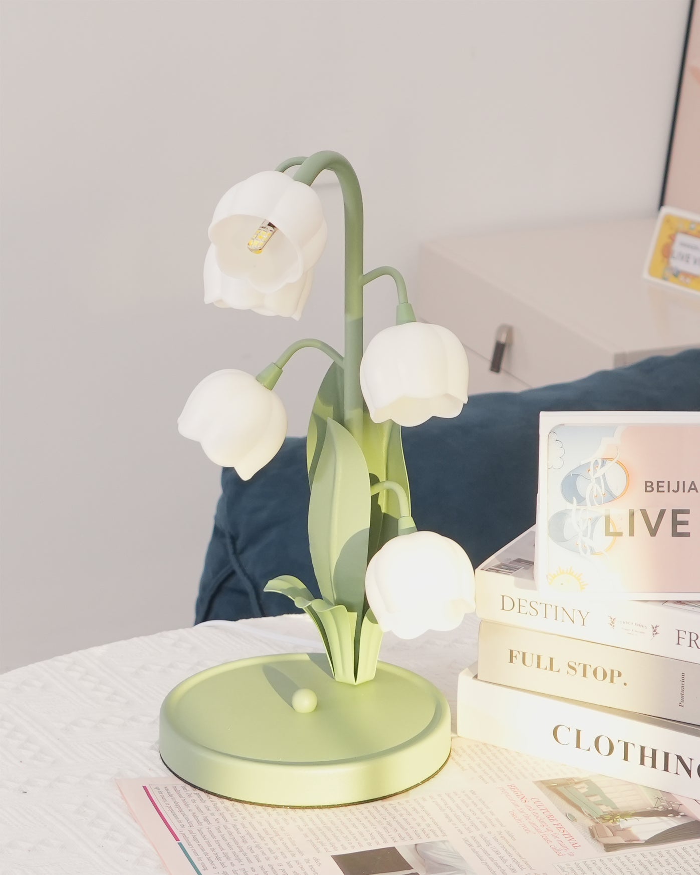 Modern Bell Orchid Table Lamp Cozy Indoor Decorative Light