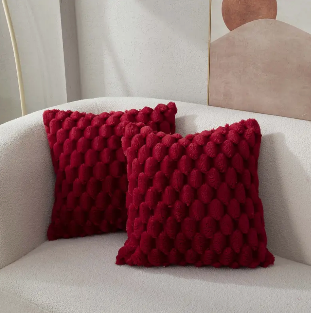 Honingcomb decorative throw pillow with relief texture