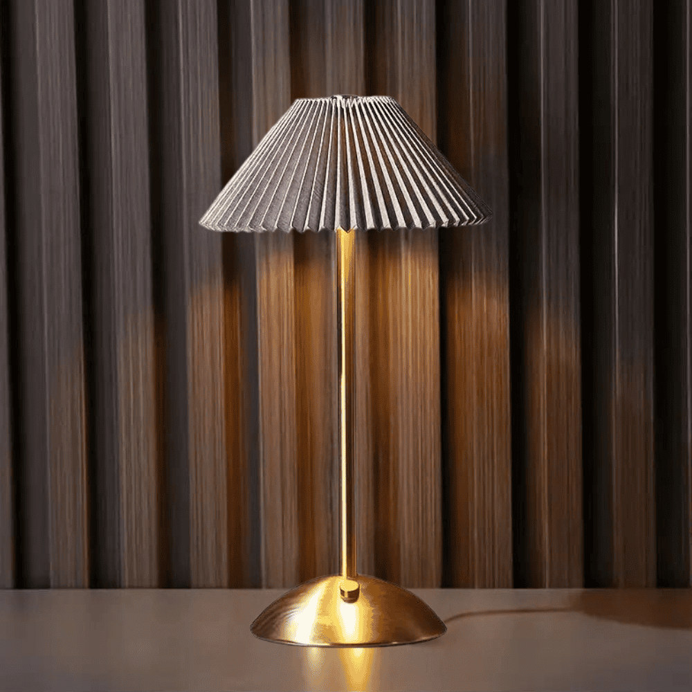 Lumavorm Elegant Table Lamp