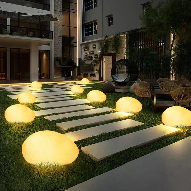Garden Path Light with Stone Design – Weather-Resistant Outdoor LED Light