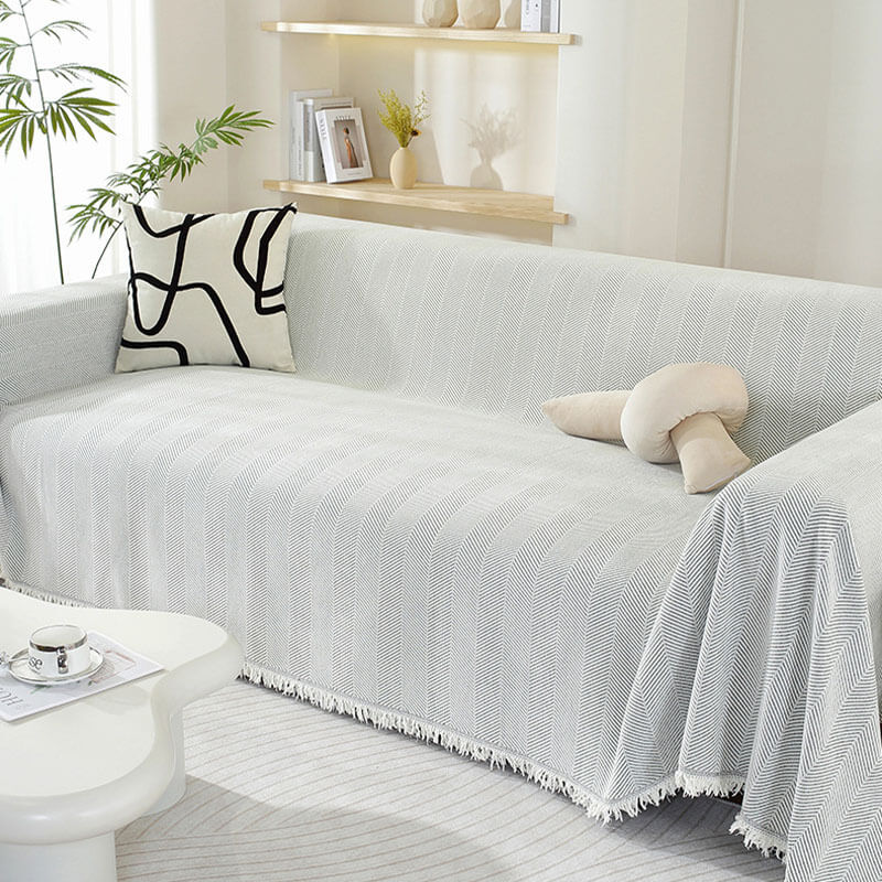 Elegant Chenille Sofa Throw Soft Herringbone Blanket with Tassels