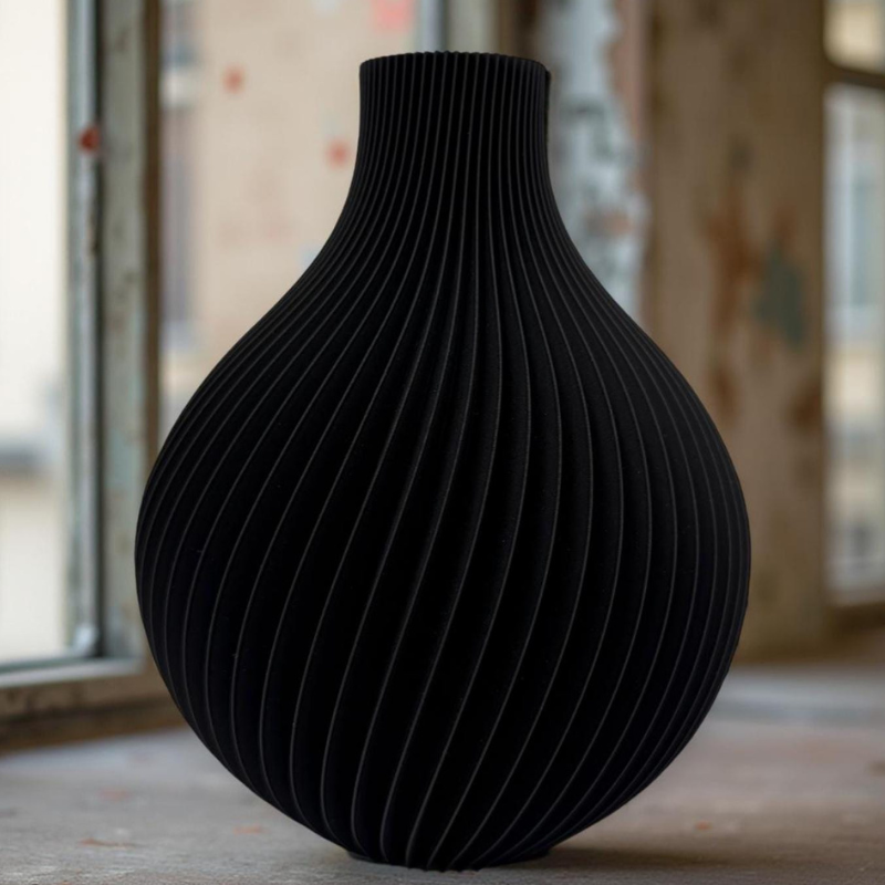 Moderne 3D-geprinten vaas met geribbeld oppervlak