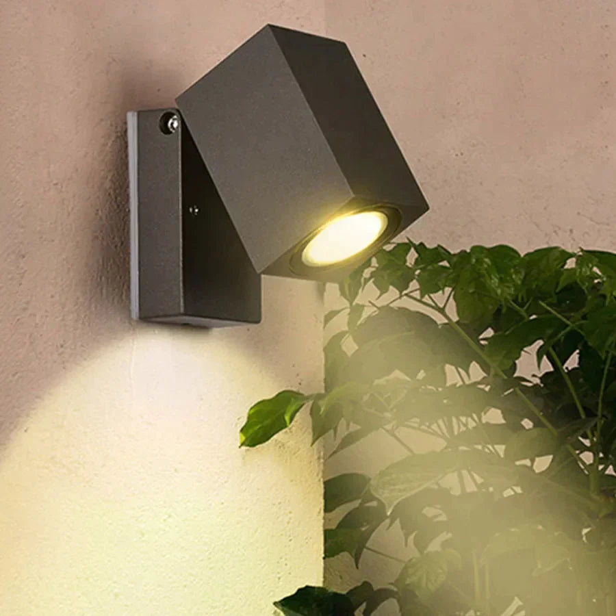 Luma minimalist outdoor lamp with LED Plek