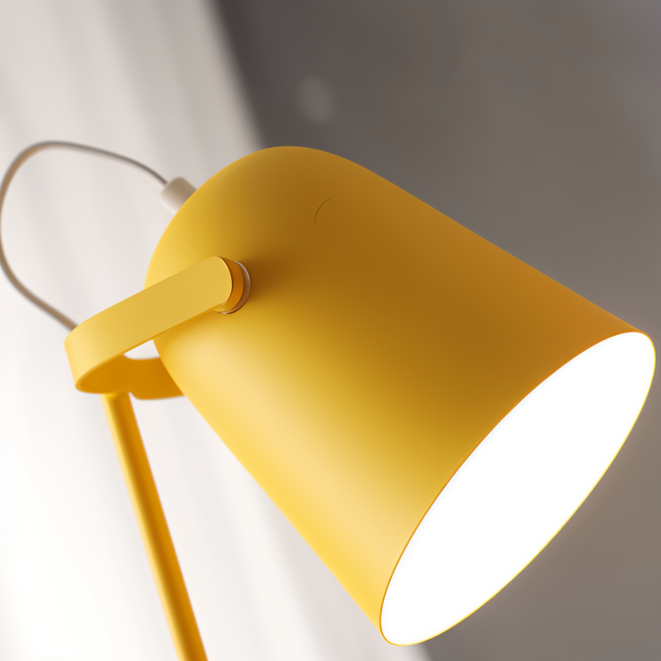 SolisCurve Gel Desk Lamp