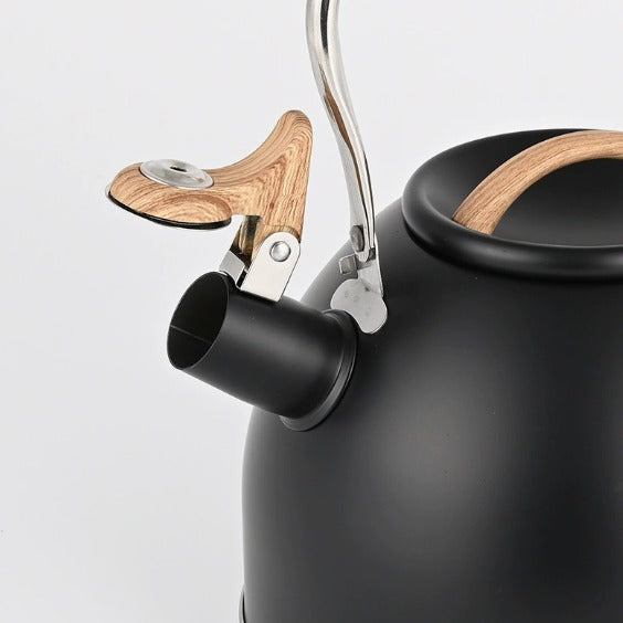 Stainless Steel Whistling Kettle – Classic Style for Everyday Use