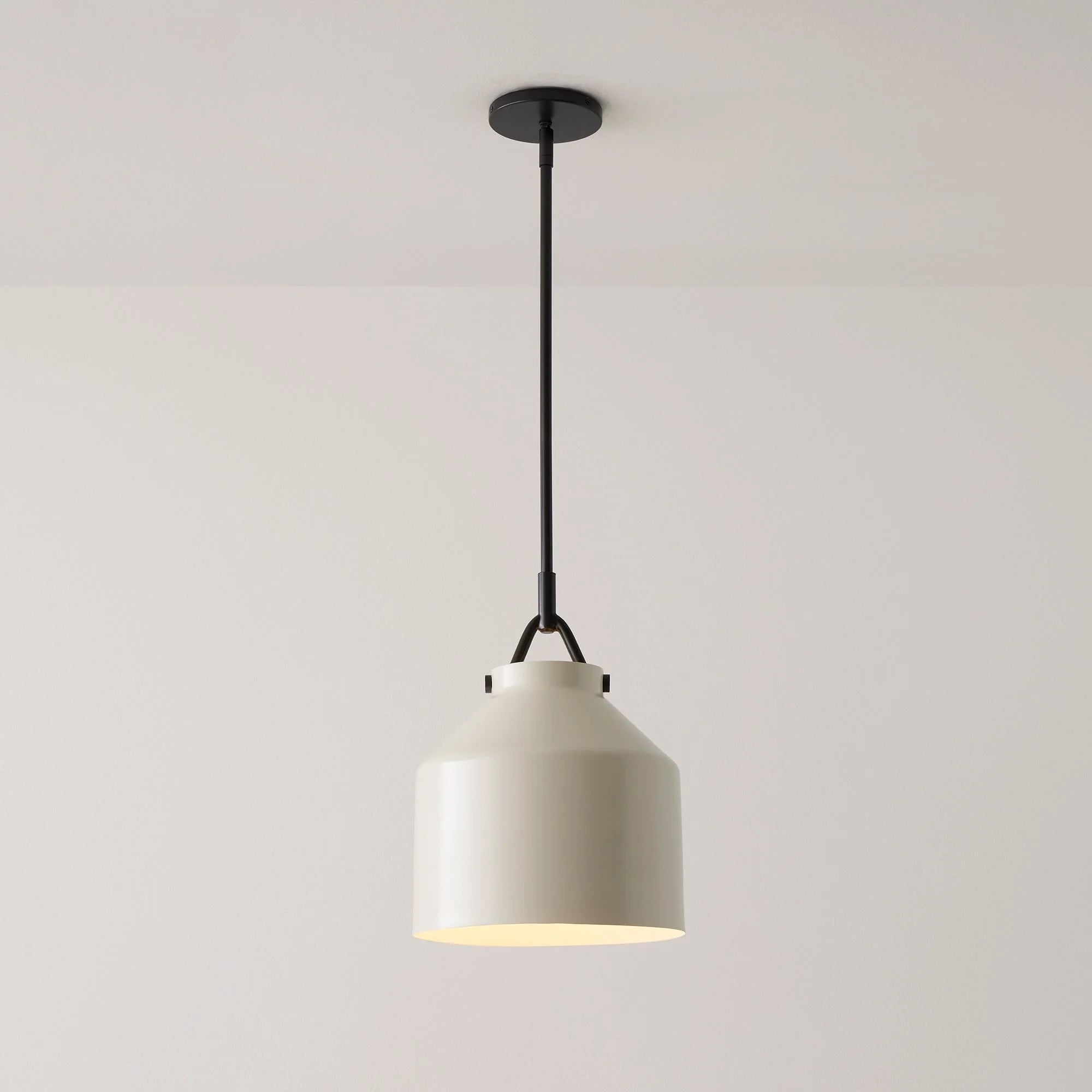 Nordic Minimalist Morandi Metal Pendant Light