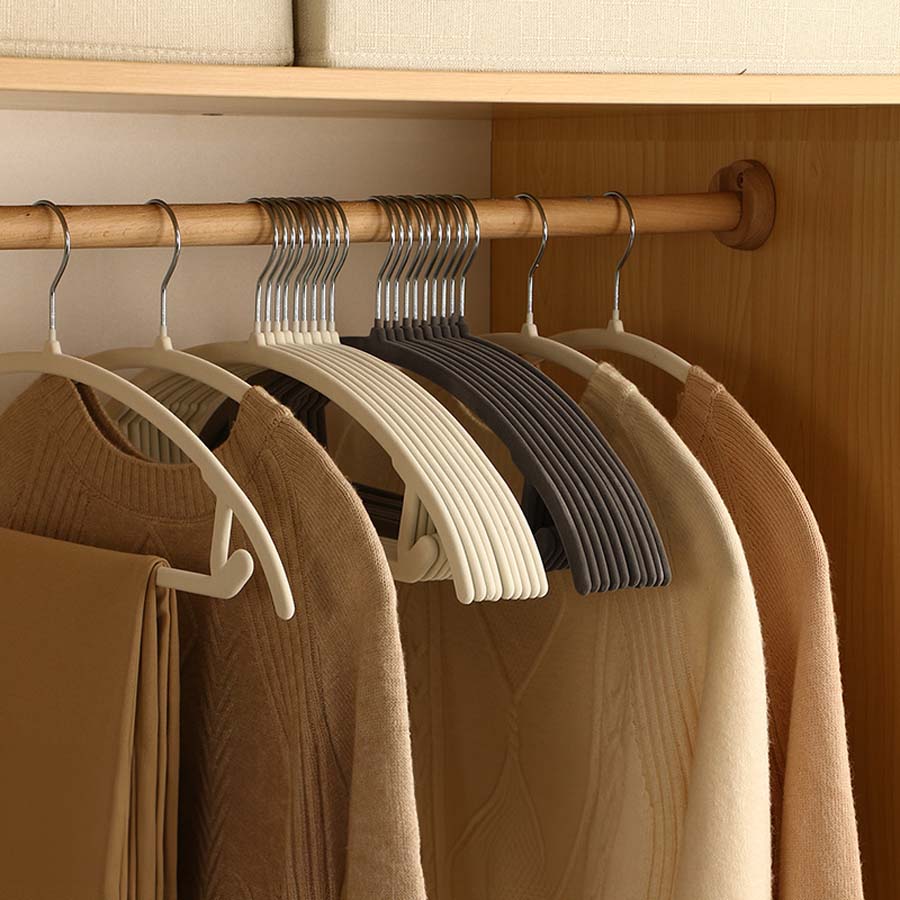 Space-Saving Non-Slip Hangers Slim Clothes Organizer – 10 Pieces