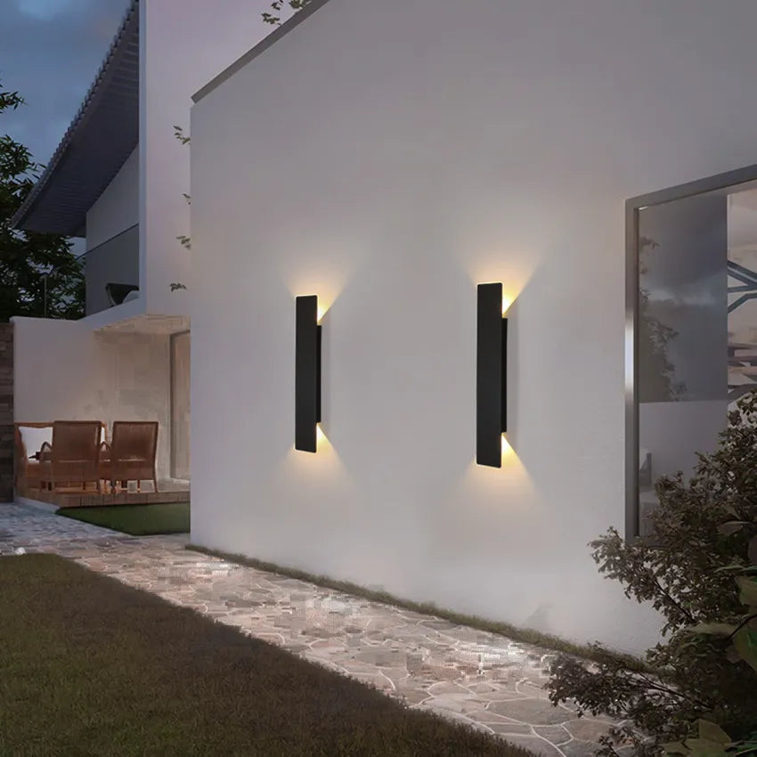 LumaLijn moderne weerbestendige buitenwandlamp met verlichting