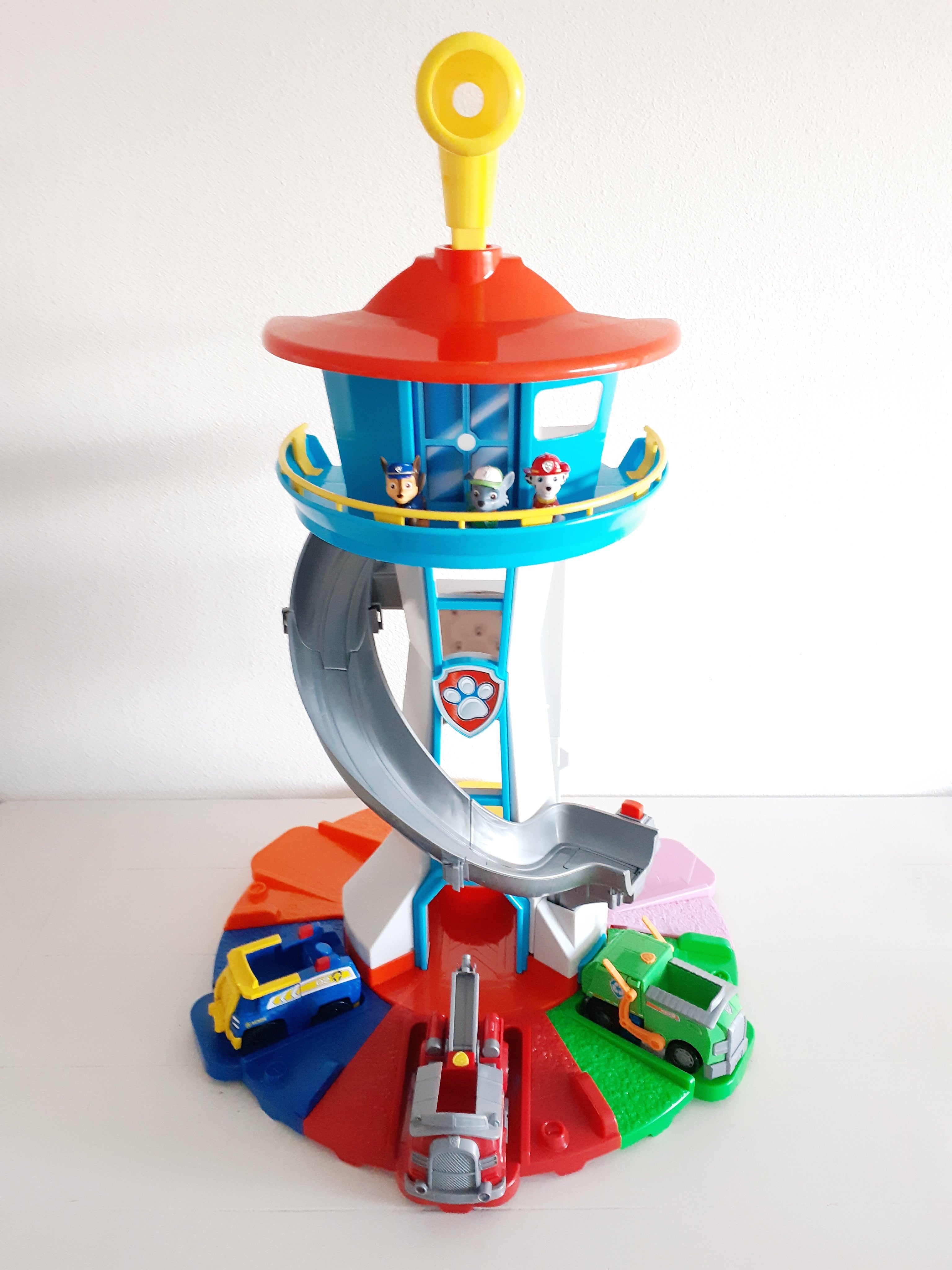 Children’s Playset with Slide Track and Cars – Creative Toy Set