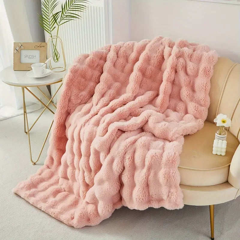Plush Texture Blanket Throw – Gentle-Touch All-Season Design