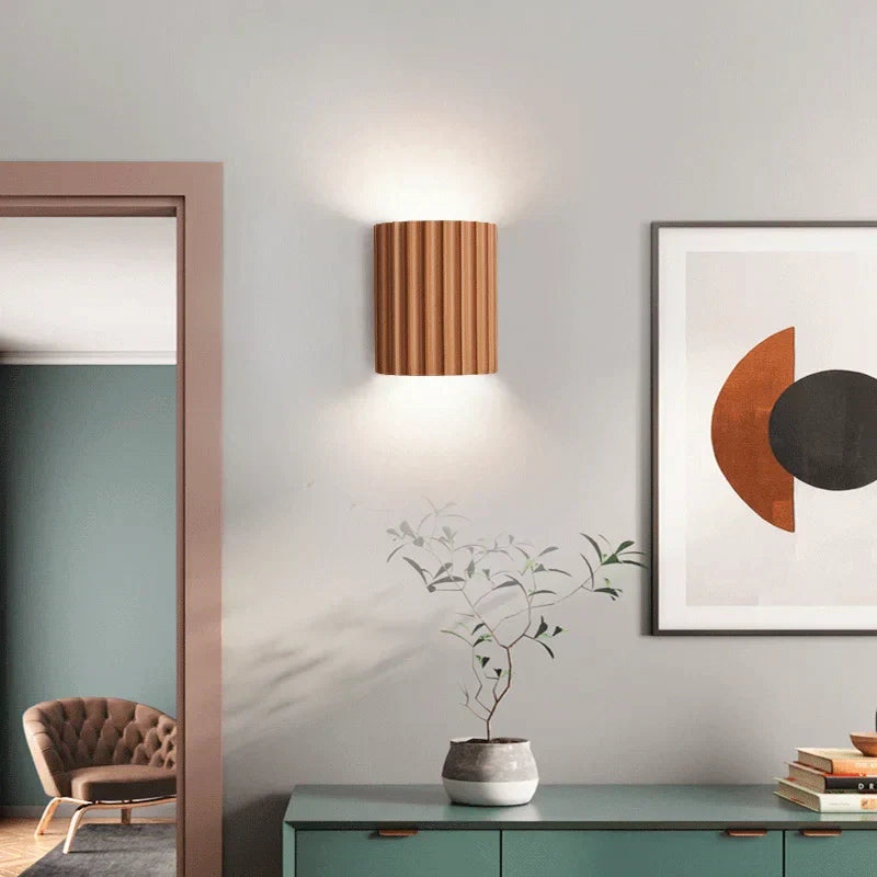 Ribbed wall lamp in Scandinavian style