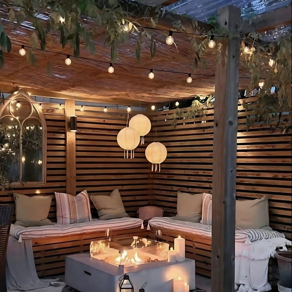 Solar Garden Light Outdoor Weather-resistant LED Light with Dusk Sensor