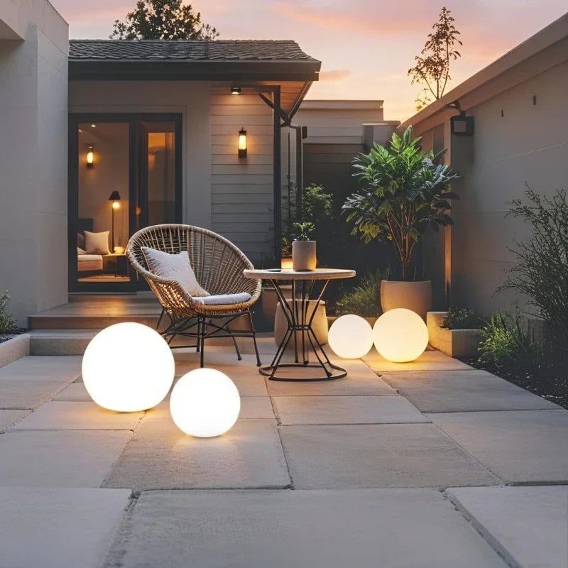 Color-Changing Spherical Garden Light Solar Mood Light