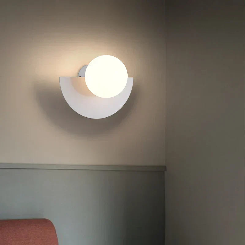 Modern LED wall lamp dimmable - Stylish designer lighting for living room and hallway