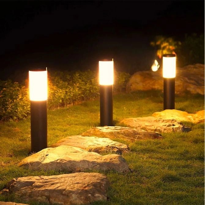 Solar Powered Garden Lamps 2-Piece Black Outdoor Lights with Energy-Saving Mode