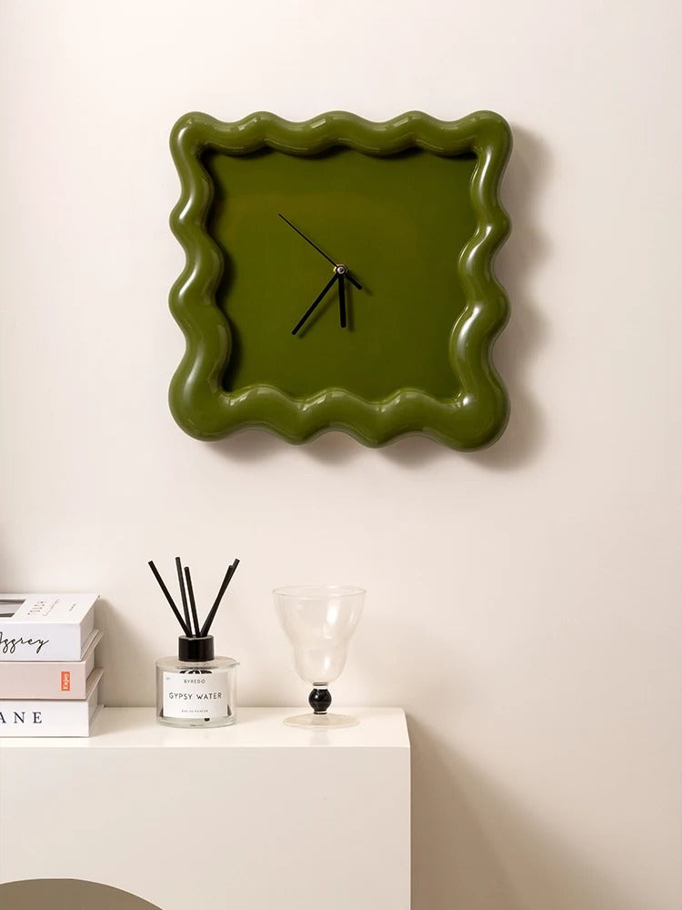Minimalist Wall Clock Contemporary Decorative Timepiece for Any Interior