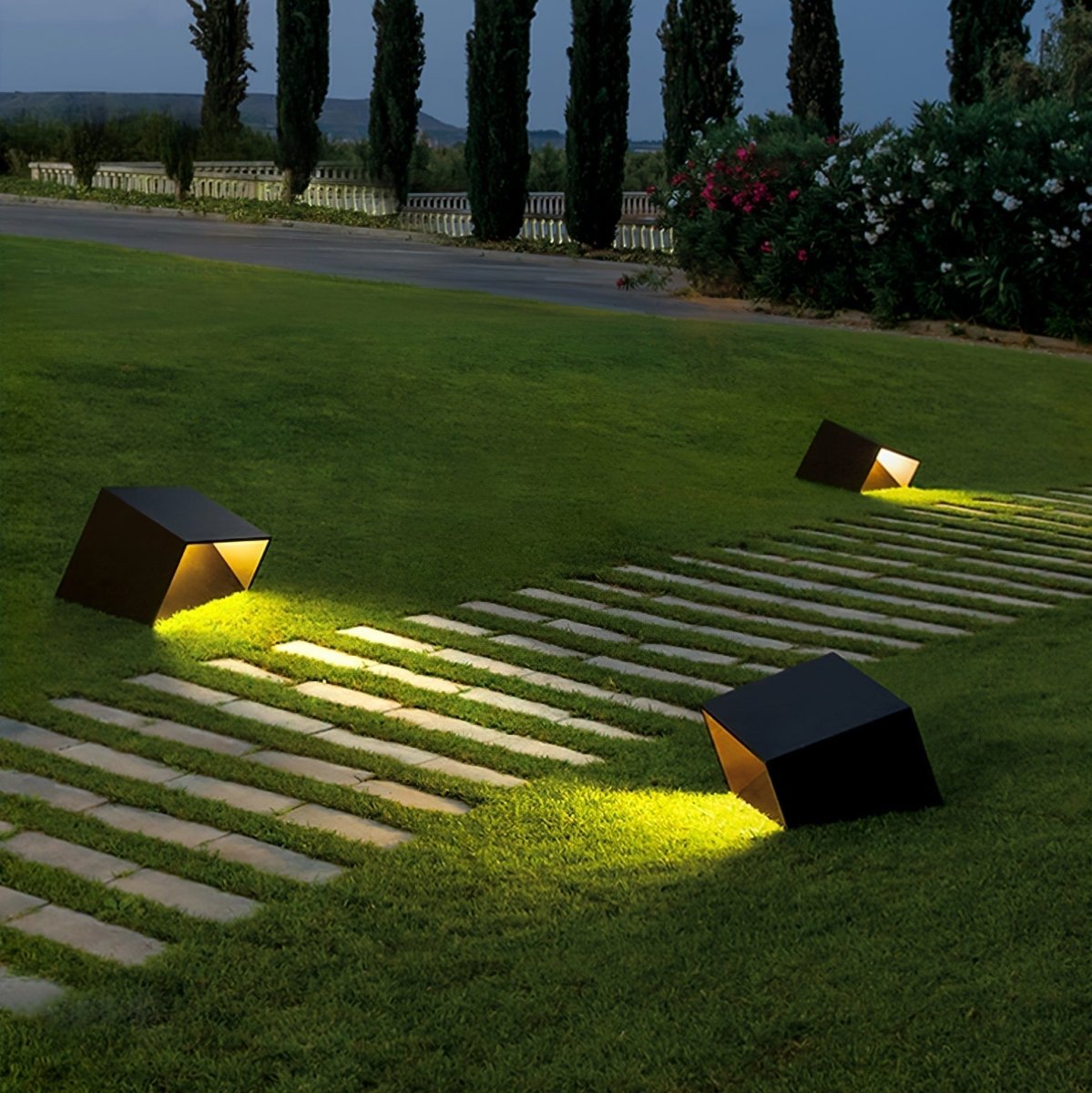 Luno Solar LED Buitenlamp in Kubusvormig Design