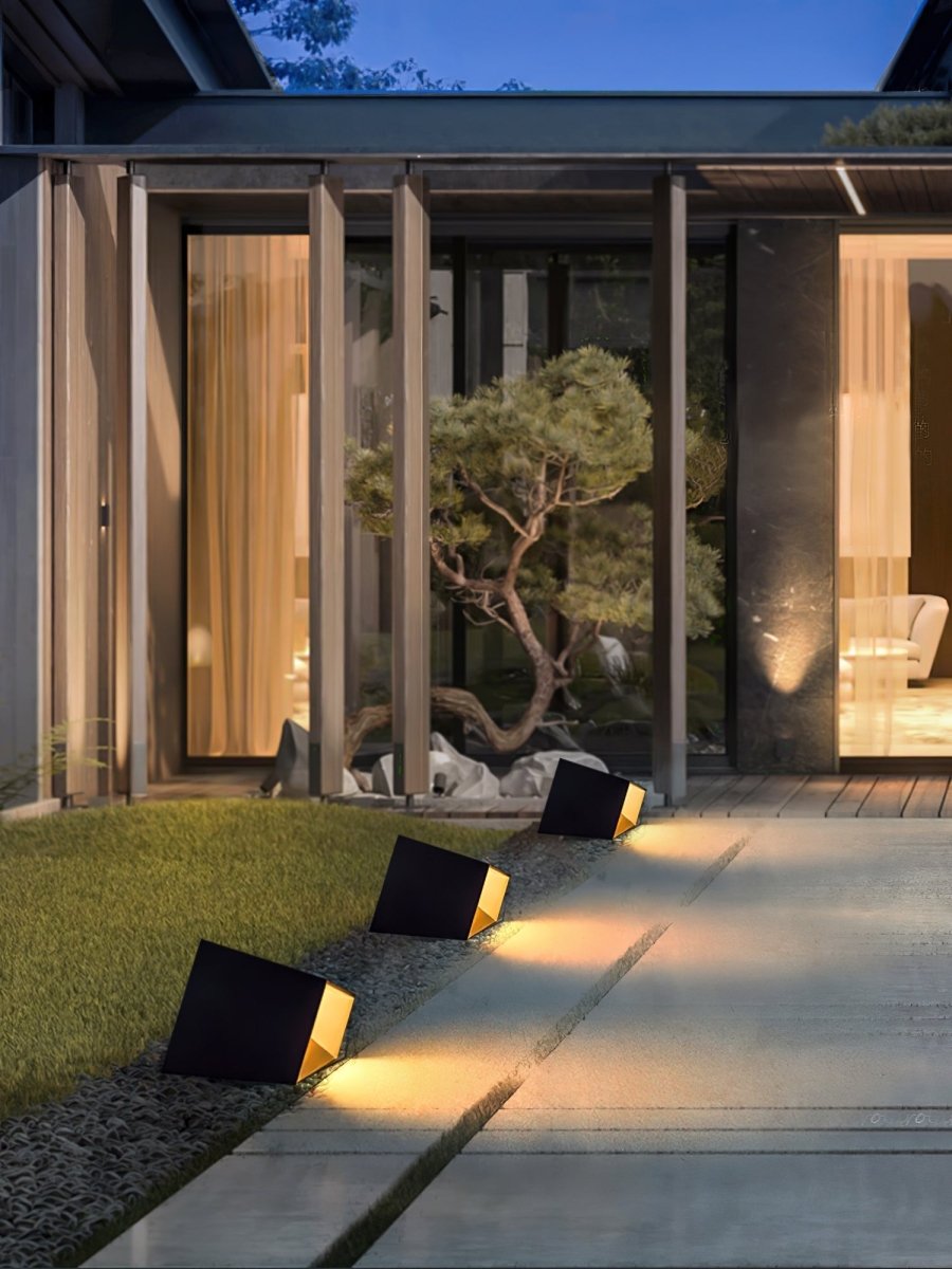 Luno Solar LED Buitenlamp in Kubusvormig Design