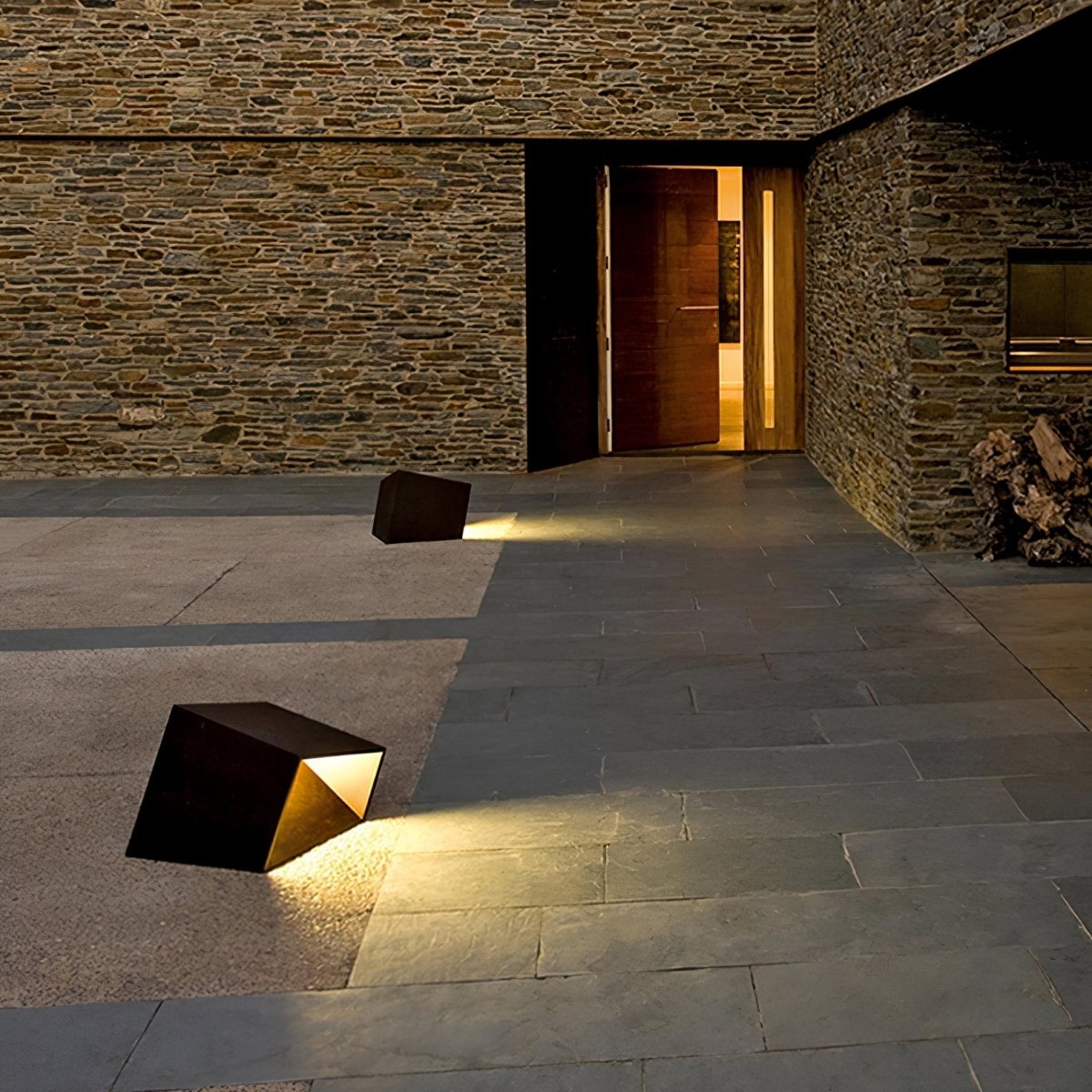 Luno Solar LED Buitenlamp in Kubusvormig Design