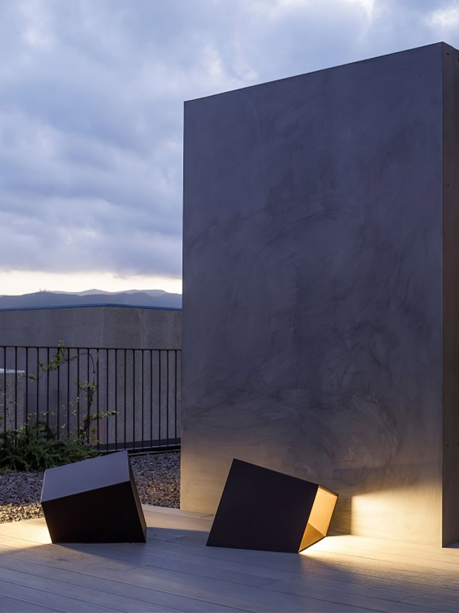 Luno Solar LED Buitenlamp in Kubusvormig Design