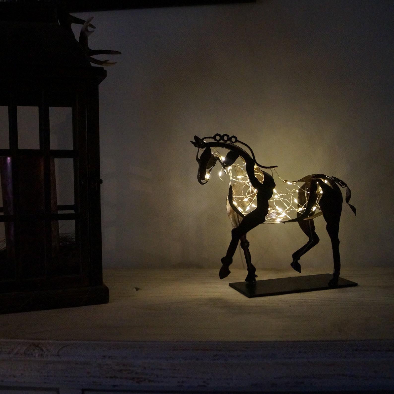 Handgemaakt paarden beeldje