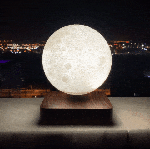 Lunora Zwevende Maanlamp met Houten Basis en 3D-Maanyprint