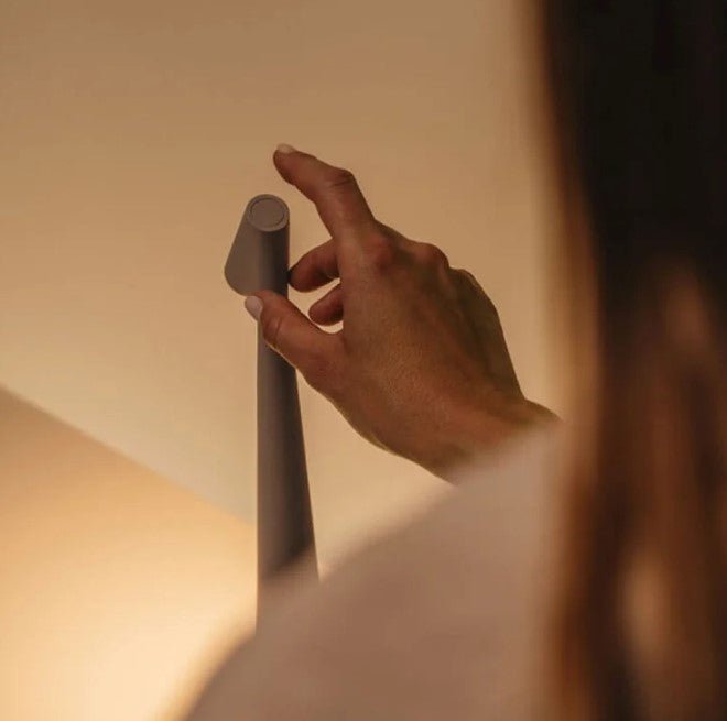 Minimalist standing design lamp