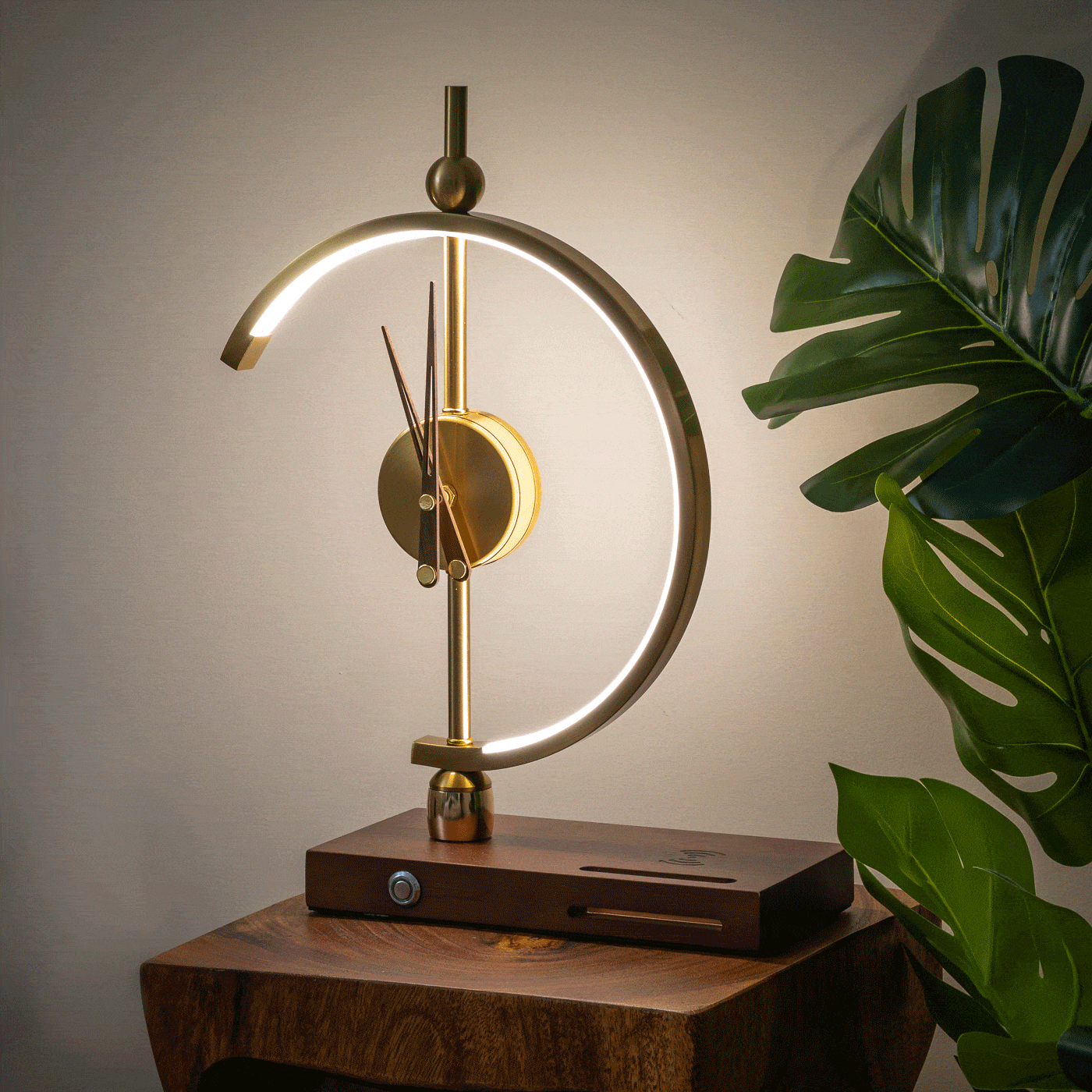 Modern Clock Desk Lamp with Wireless Charger in LED Light and Modern Design