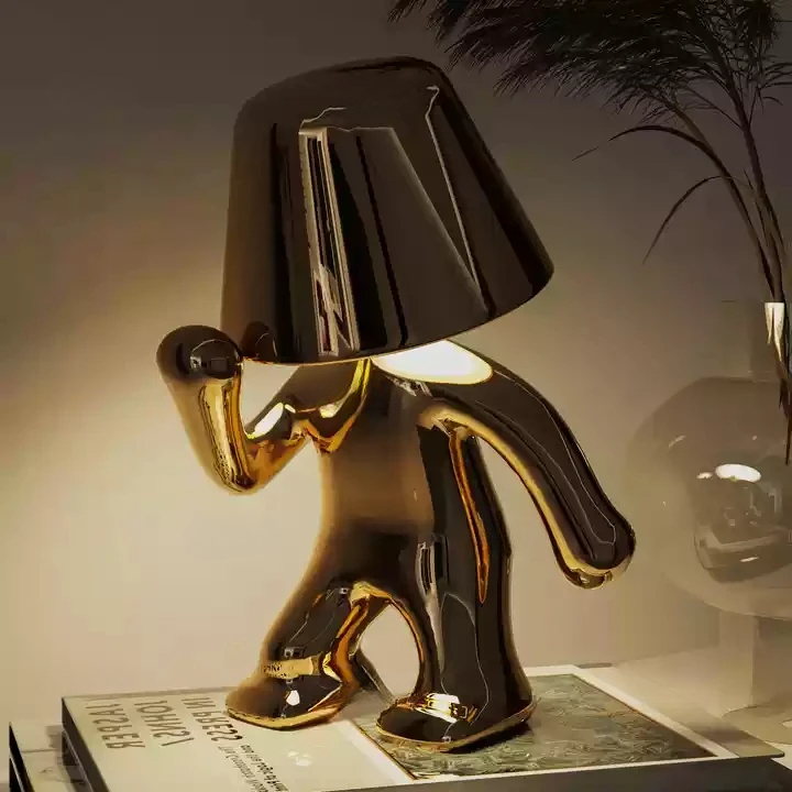 Lumofigo Sculpturale Tafellamp met Dansend Design en Glanzende Finish