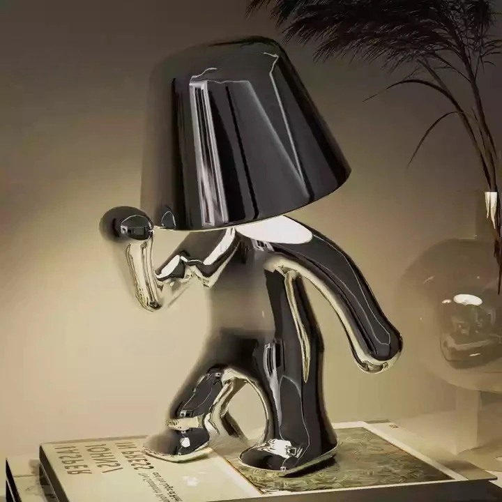 Lumofigo Sculpturale Tafellamp met Dansend Design en Glanzende Finish