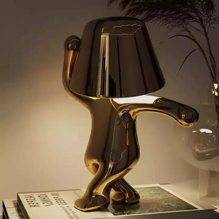 Lumofigo Sculpturale Tafellamp met Dansend Design en Glanzende Finish