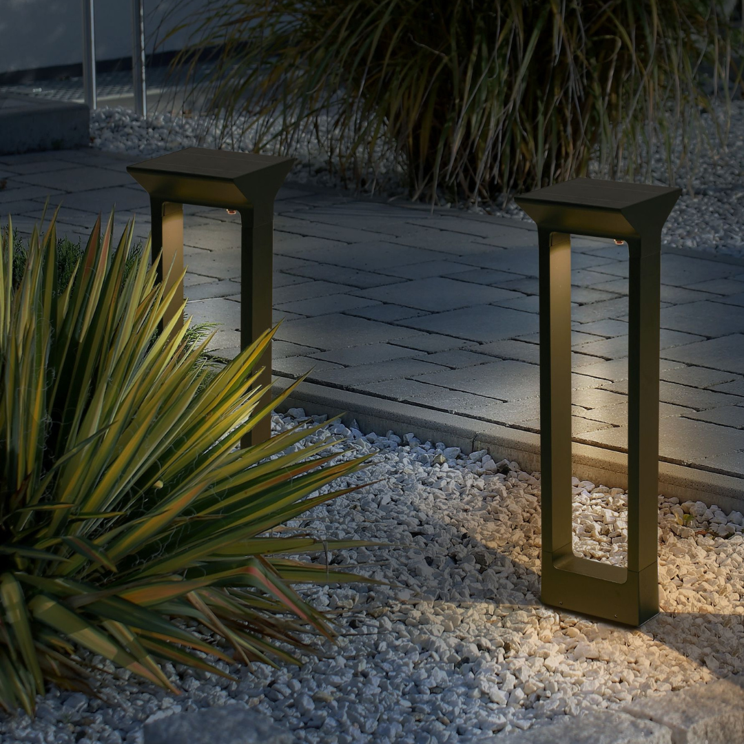 Solivar minimalist solar post for outdoor lighting